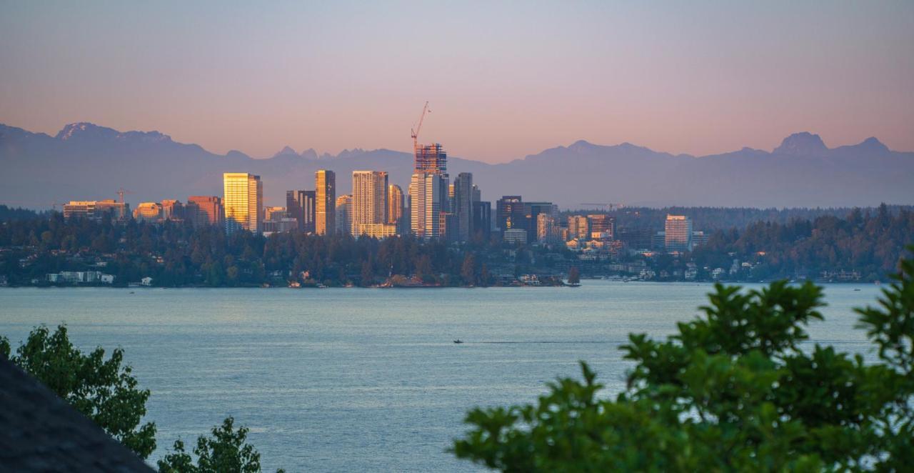Sunrise On Lake Washington Vila Seattle Exterior foto