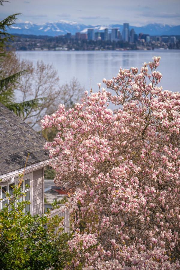 Sunrise On Lake Washington Vila Seattle Exterior foto