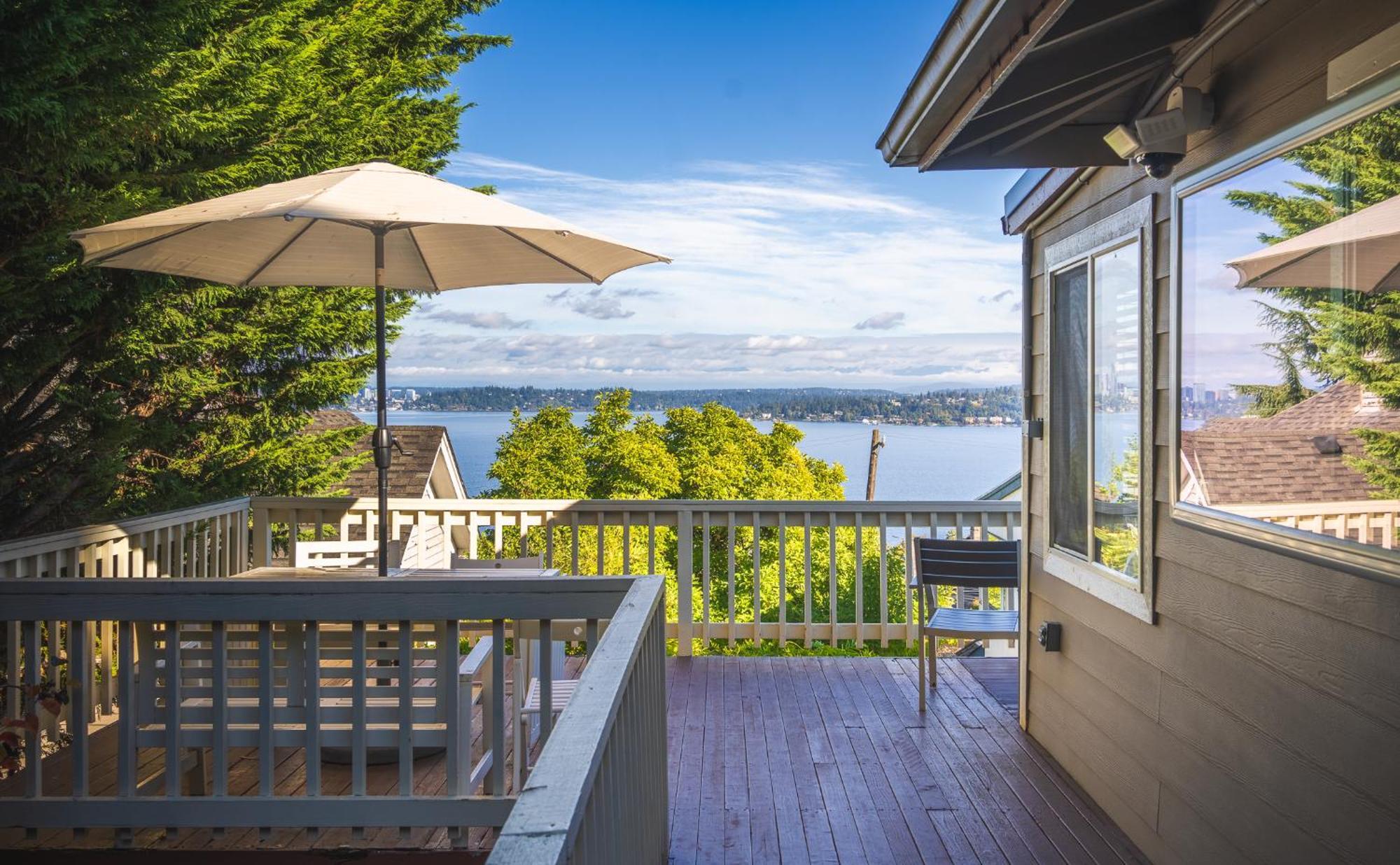 Sunrise On Lake Washington Vila Seattle Exterior foto