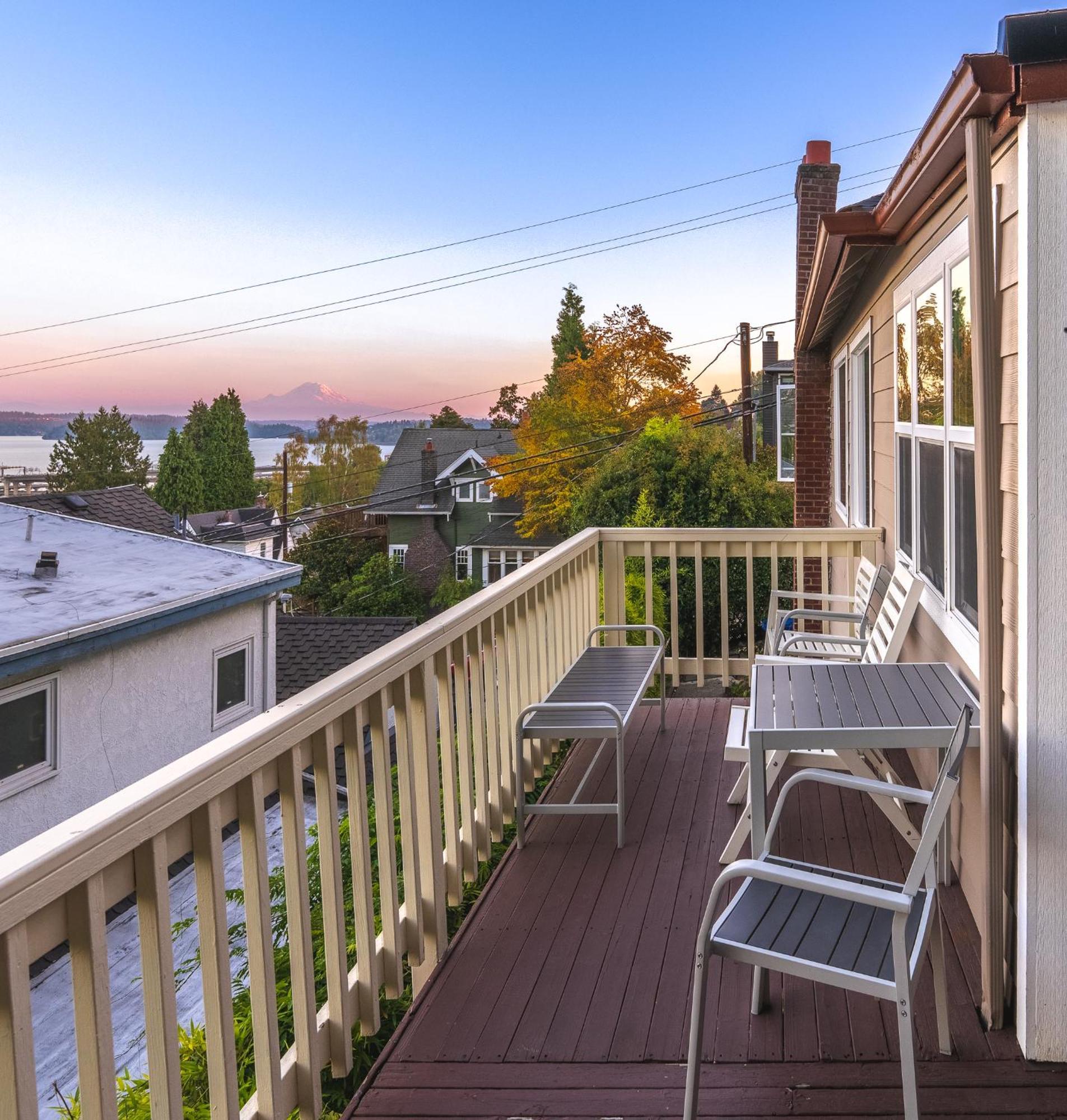 Sunrise On Lake Washington Vila Seattle Exterior foto